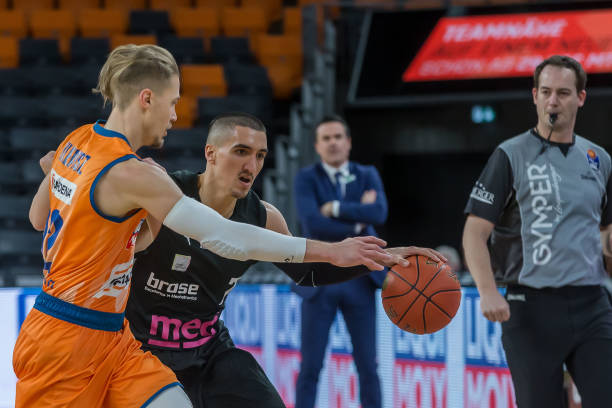 某著名举重 某著名举重