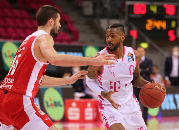 既能威胁球 既能威胁球